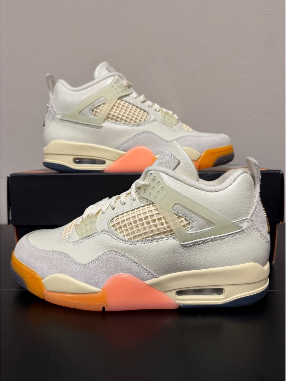 Size 10W/8.5 Men - Air Jordan 4 Retro “Birds of Paradise”